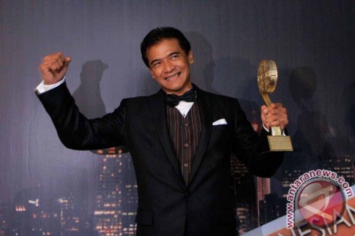 Donny Damara banyak belajar baca Alquran perankan guru ngaji