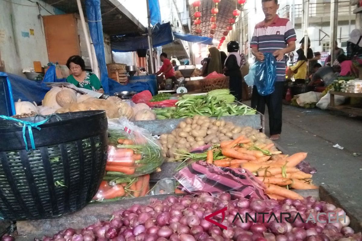 Pasar Lambaro Aceh serap 50 ton sayur