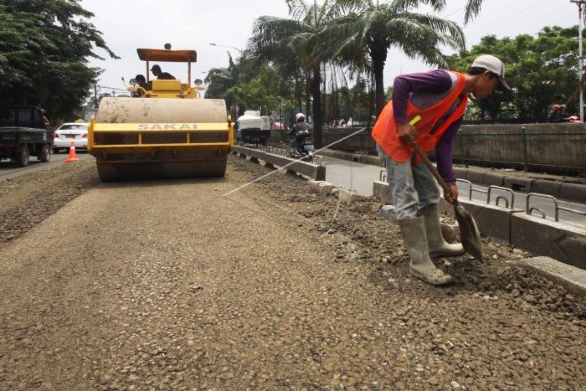 Pemkab anggarkan perbaikan Jalan Ujung Padang