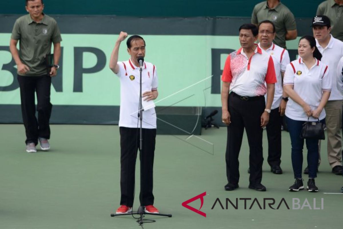 Presiden Jokowi resmikan lapangan tenis GBK