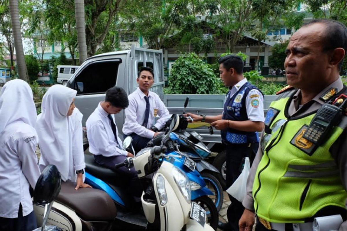 Polisi cegah anak di bawah umur gunakan sepeda motor