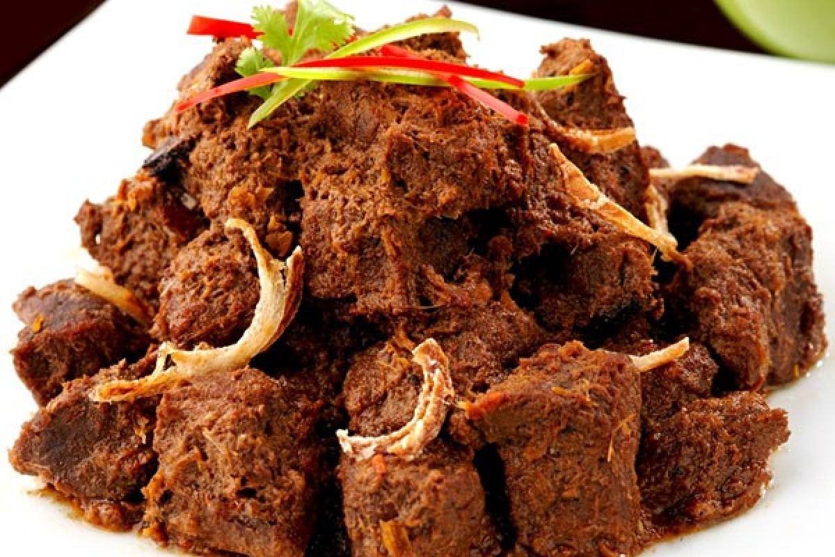 Rendang  adalah makanan favorit di Desa Faringdon  Inggris