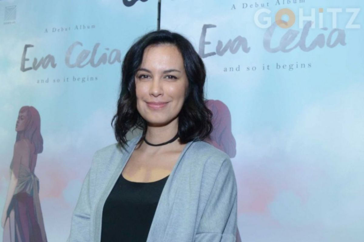 Sophia Latjuba pertama kali main film horor