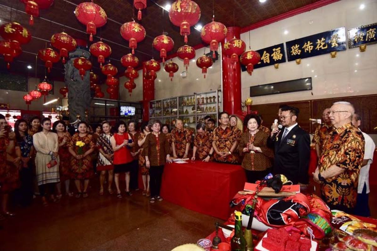 Gubernur Syahrul silaturahim ke Klenteng Xian Ma