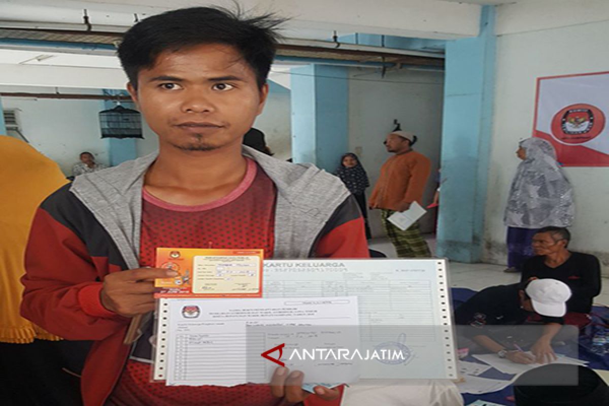 Ratusan Warga Pengungsi Syiah Sampang Jadi Pemilih Pilkada