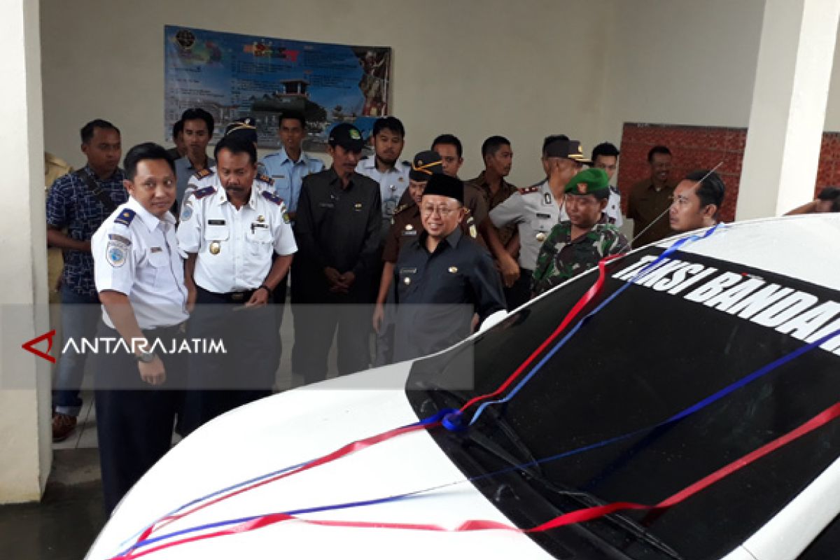 Bupati Sumenep Resmikan Pengperasian Taksi Bandara Trunojoyo (Video)