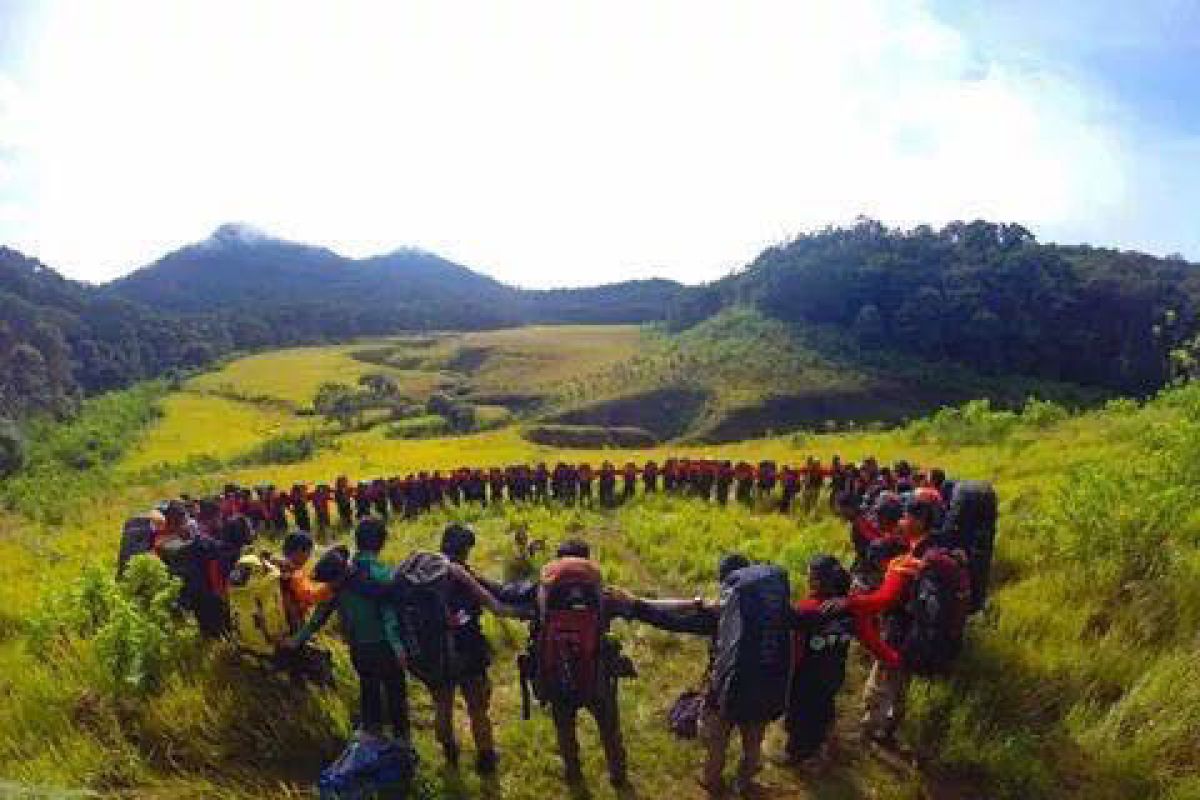 Wanadri gandeng Indonesia Mengajar tingkatkan pendidikan Papua