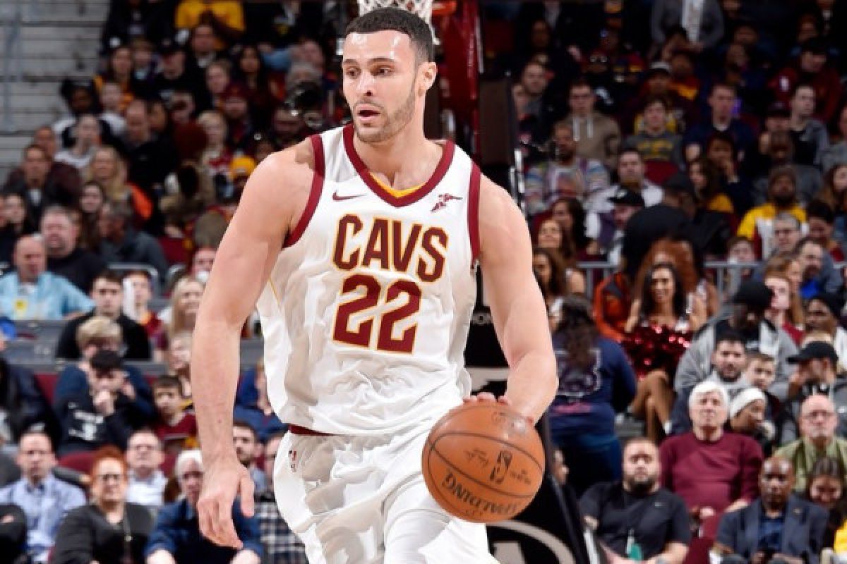 Larry Nance Jr. gemilang, Cavaliers menang