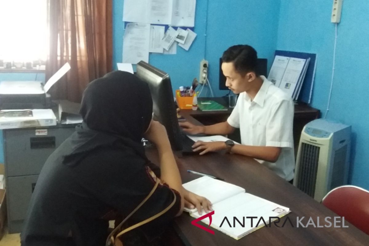 Pencari Kerja Perempuan HSS Dominasi Pembuatan Kartu Kuning