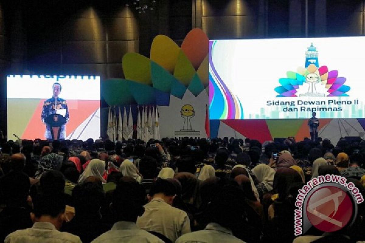 Jokowi calls on parliament to finalize law on entrepreneurship
