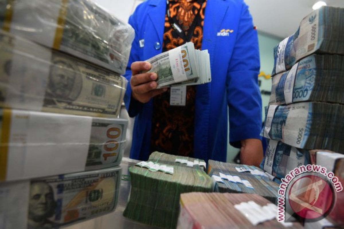 Rupiah melemah 0,27 persen sepanjang Maret