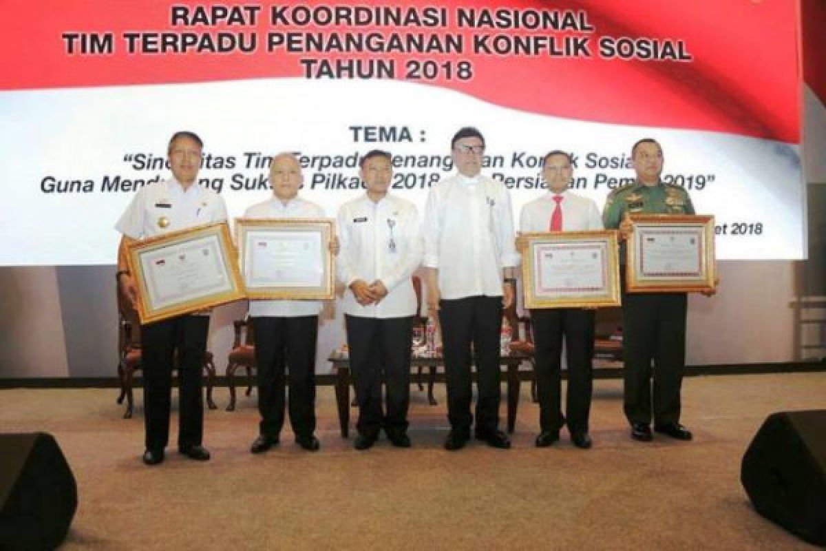 Lampung Kembali Raih Provinsi Terbaik Penanganan Konflik Sosial