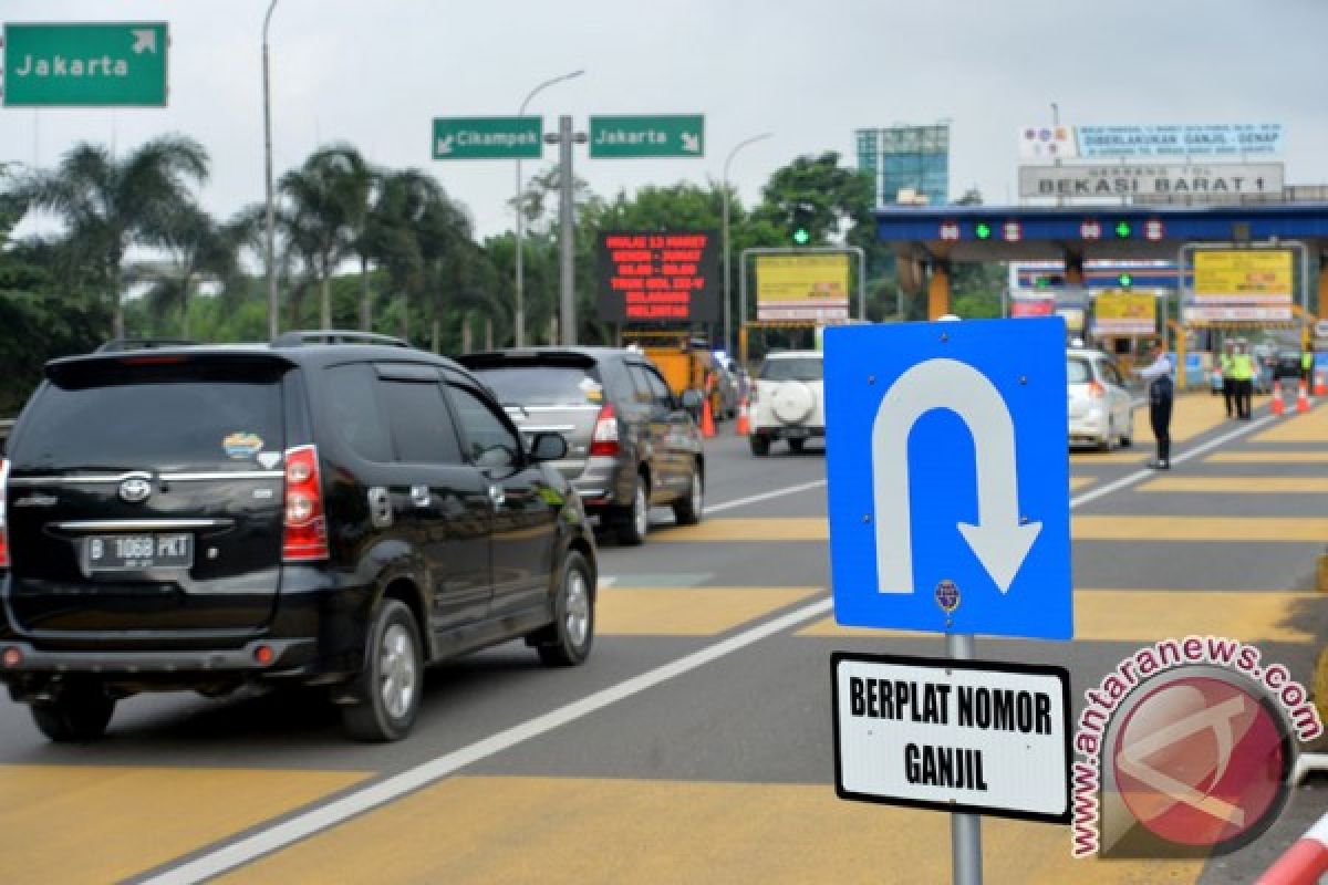 251 kendaraan nomor ganjil harus putar balik di gerbang tol Bekasi