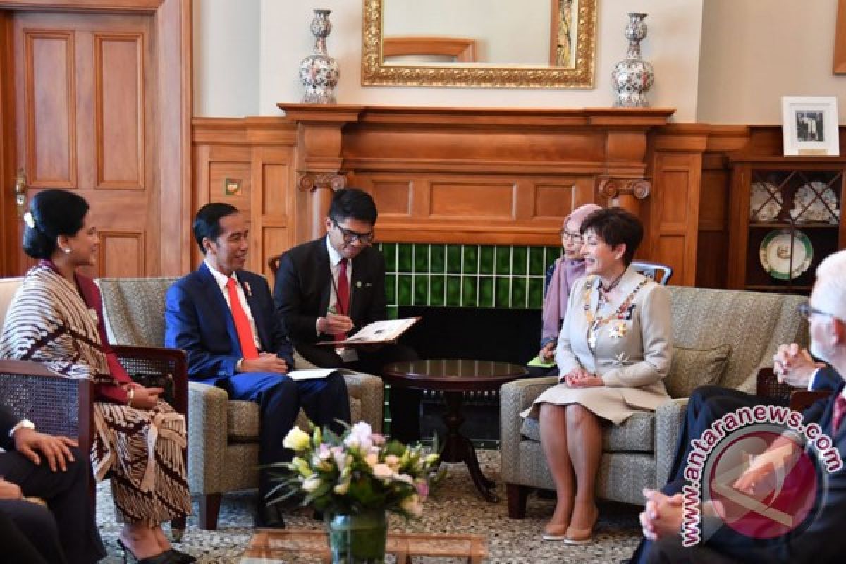 Jokowi raises gender, economic issues during visit to New Zealand