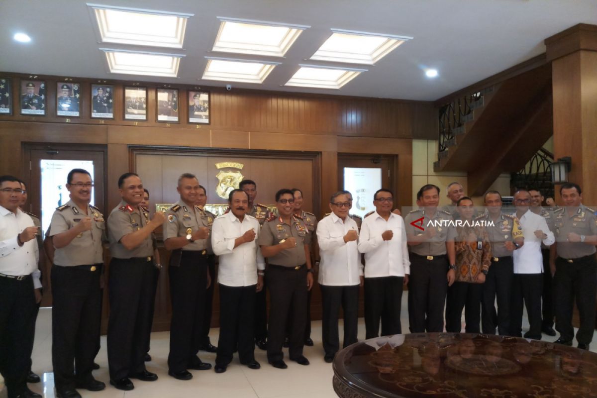 Pantau Kesiapan Pengamanan Pilkada, Wantimpres Kunjungi Polda Jatim