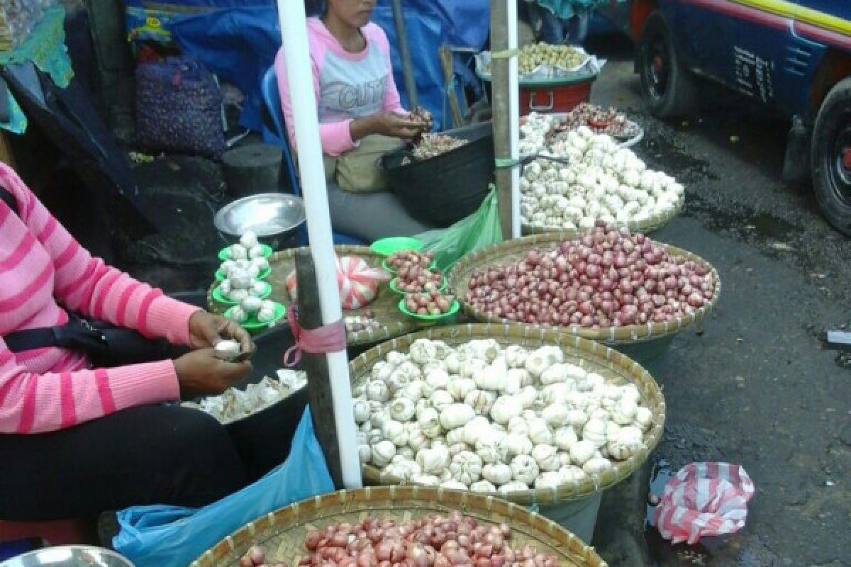 Harga bawang putih di Ambon kembali naik
