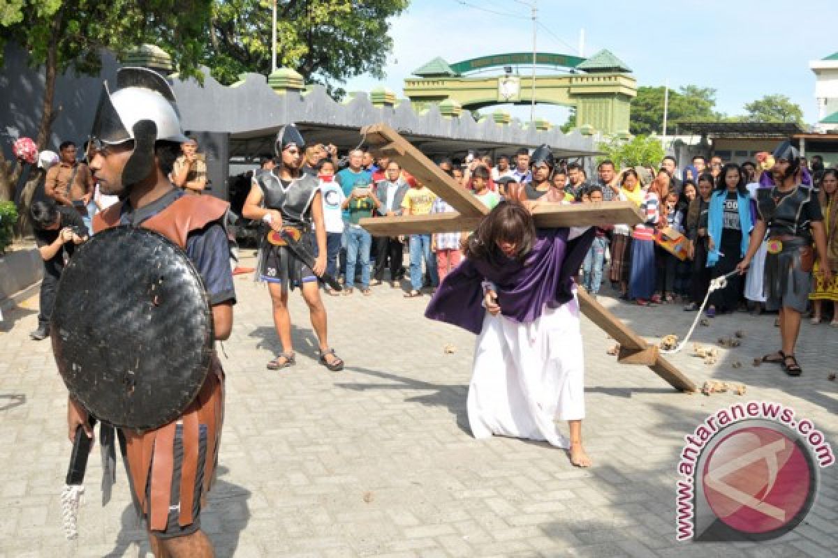 Ibadah Paskah di Manado berjalan baik