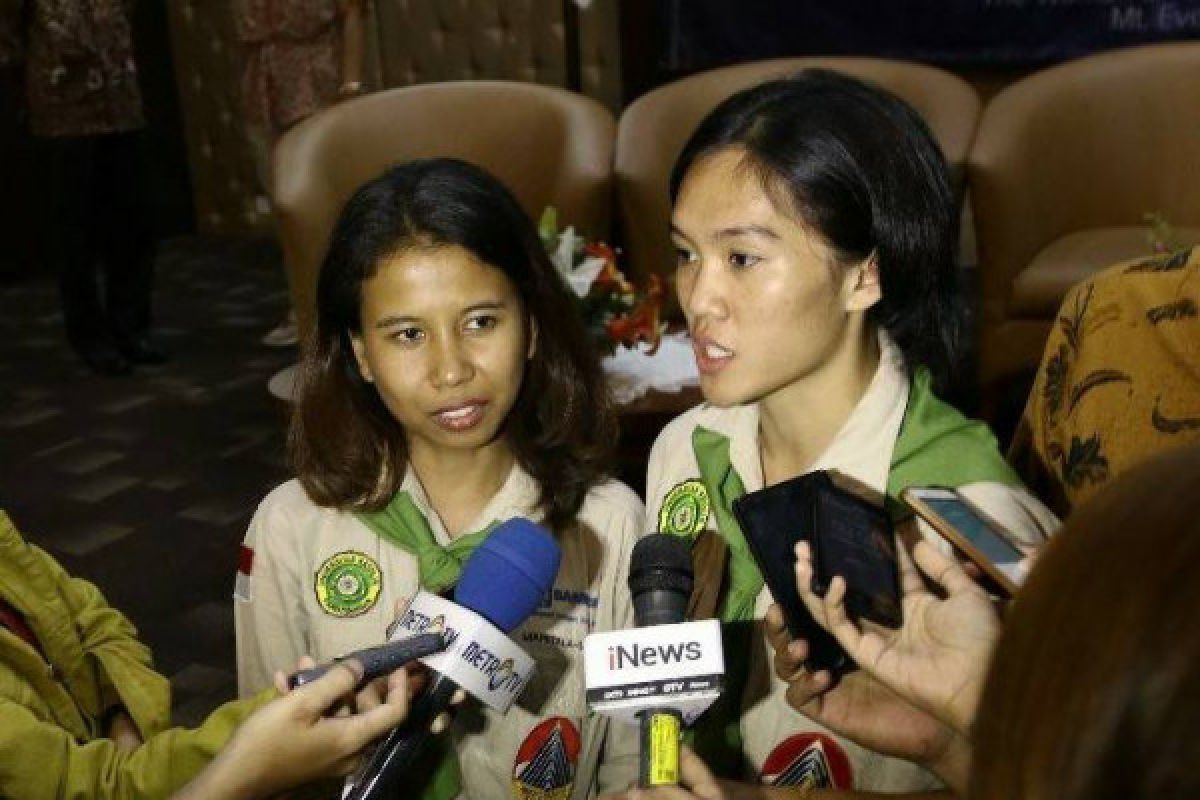 Dua perempuan pendaki Indonesia semakin dekat puncak Everest