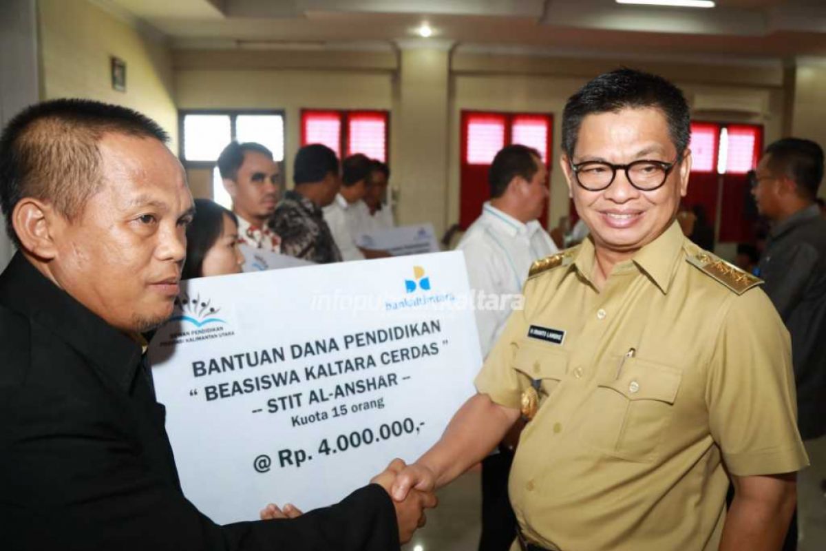 Tekankan Akurasi Data, Gubernur Minta Beasiswa Harus Tepat Sasaran