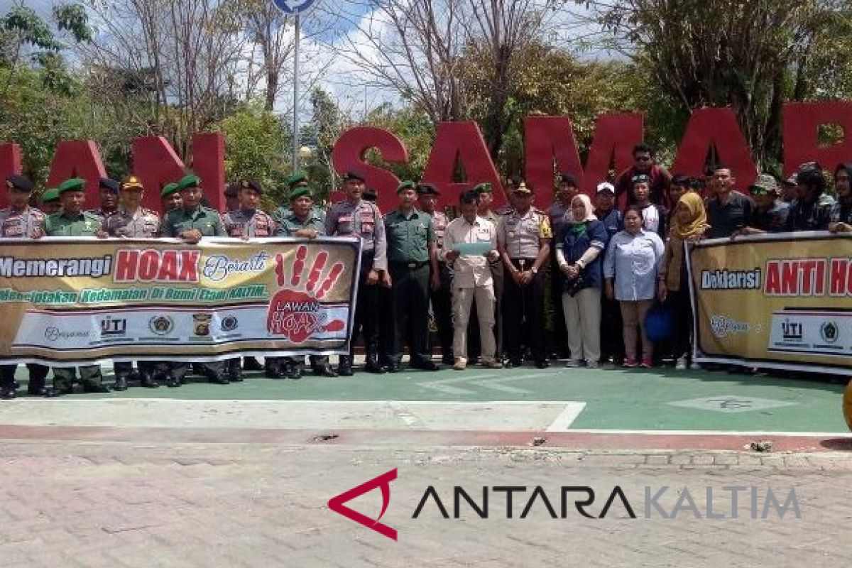 Wartawan bersama TNI-Polri Samarinda deklarasi tolak hoaks