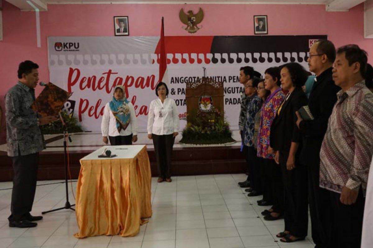 KPU Purbalingga lantik 49 PPK pemilu
