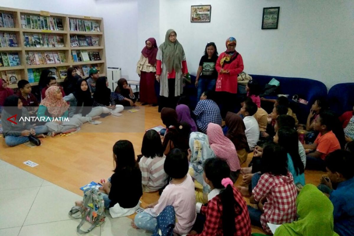 1.430 Titik Layanan Literasi di Kota Surabaya