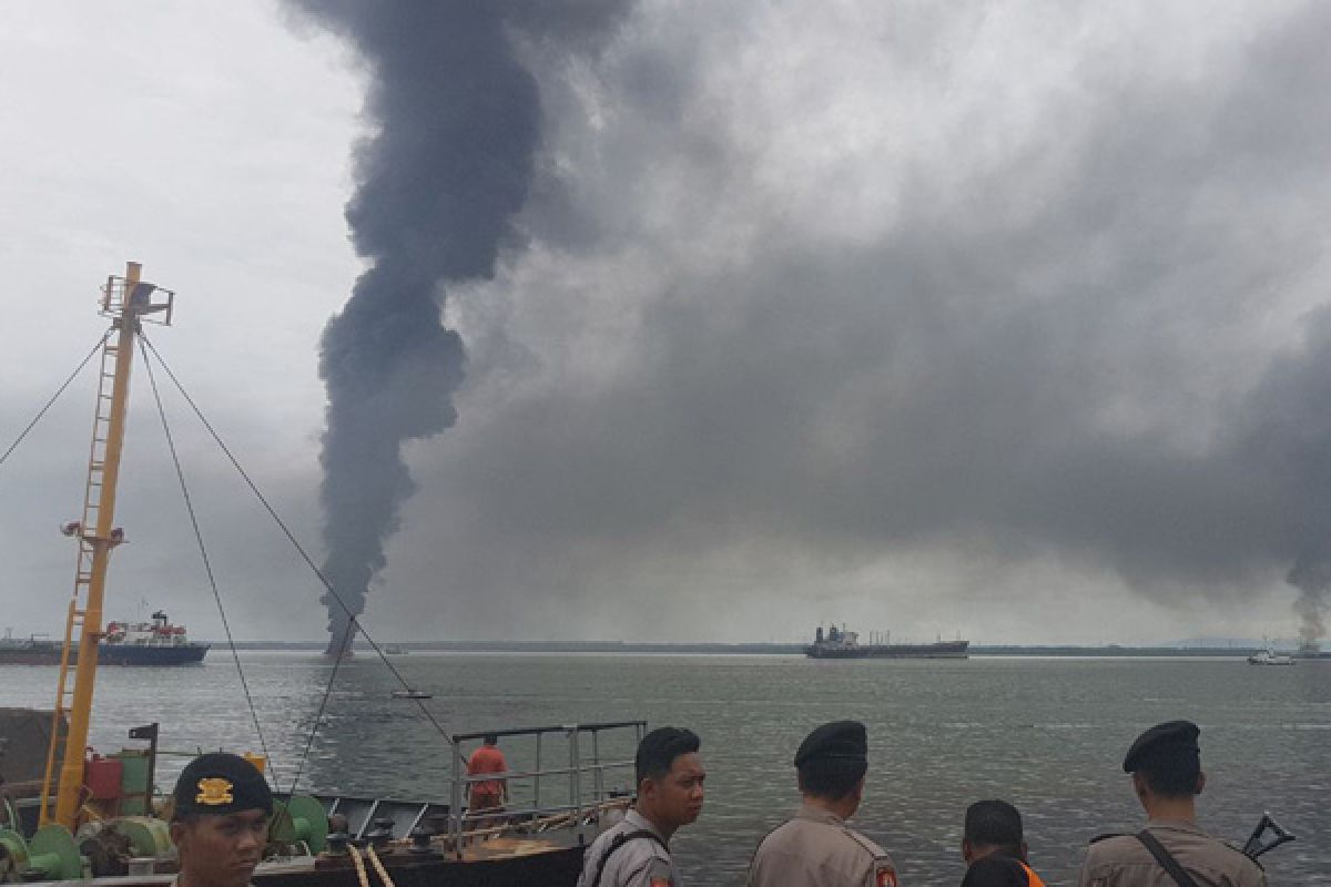 Aktivis bentuk koalisi lawan pencemar lingkungan Teluk Balikpapan