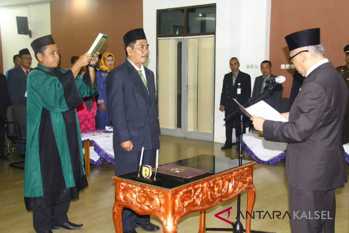 Sarbaini Resmi Jabat Direktur PDAM HST