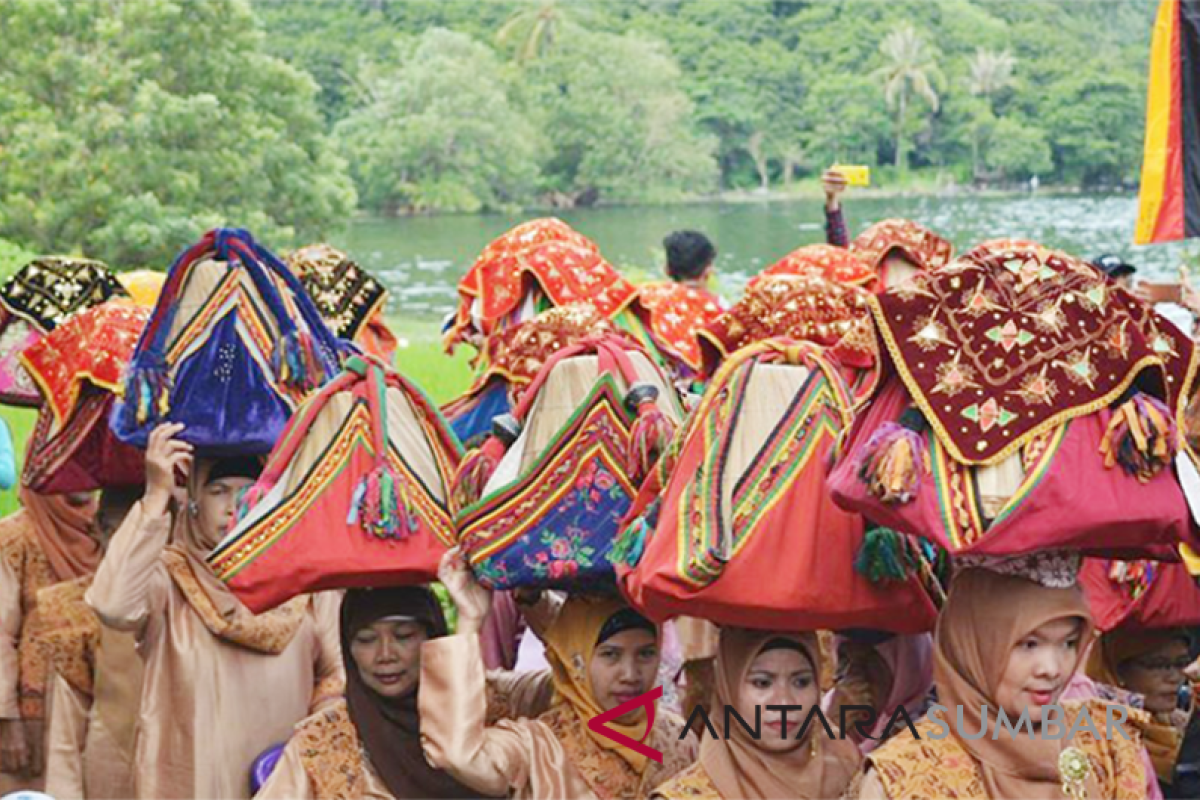 Cara masyarakat Nagari Sumpu kelola Kampung Minang