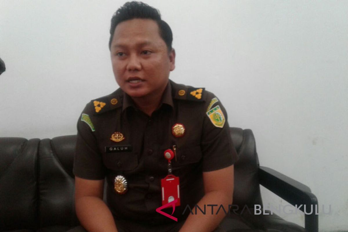 Kejari periksa mantan bupati Rejang Lebong