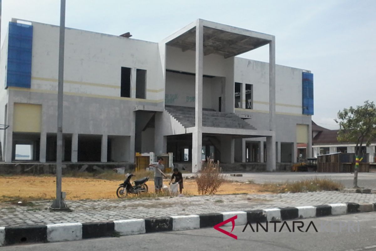 Anggota DPRD Karimun sayangkan gedung KECC terbengkalai