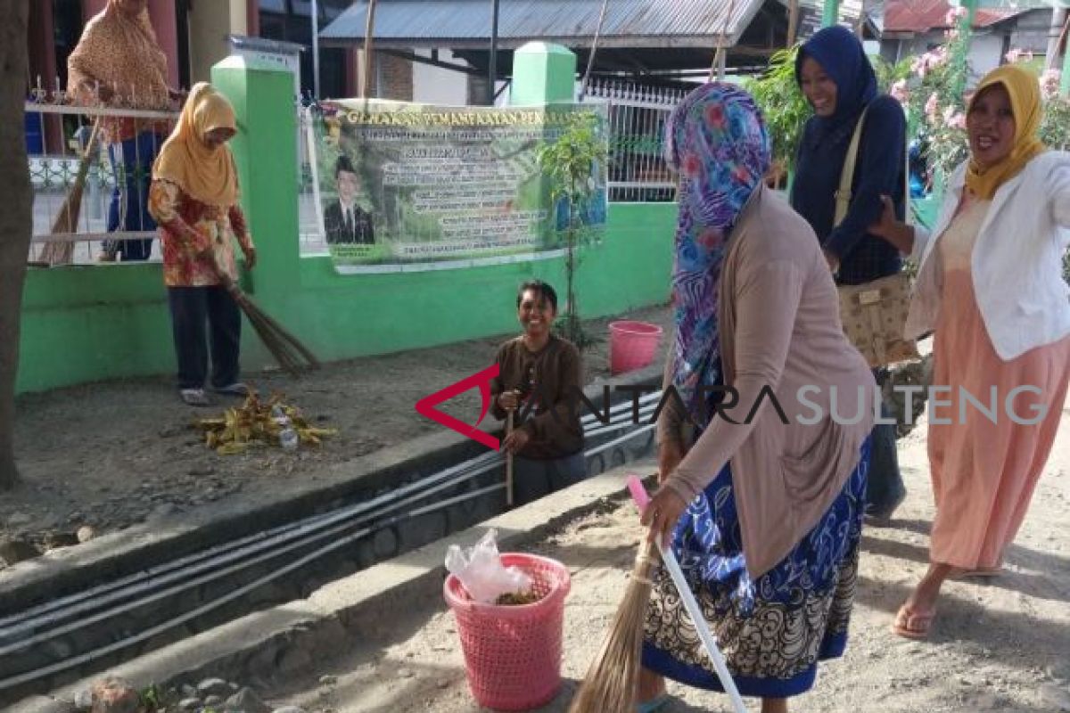 Pemkot Palu ajak warga perang melawan sampah