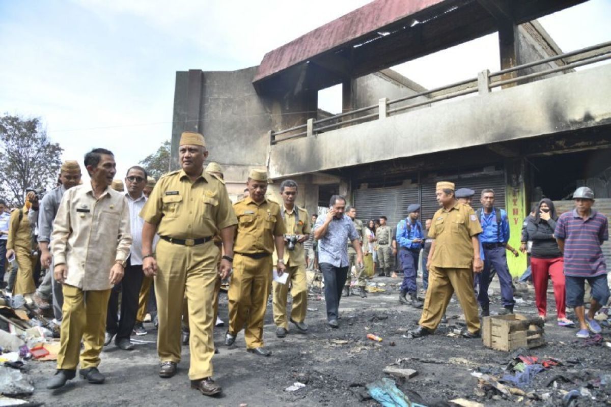 Gubernur Janji Bangun Kembali Shopping Centre Limboto