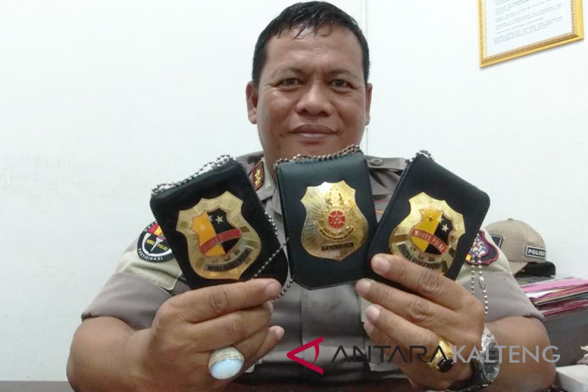 Polda Kalteng akan tertibkan wartawan gunakan logo atribut Polri