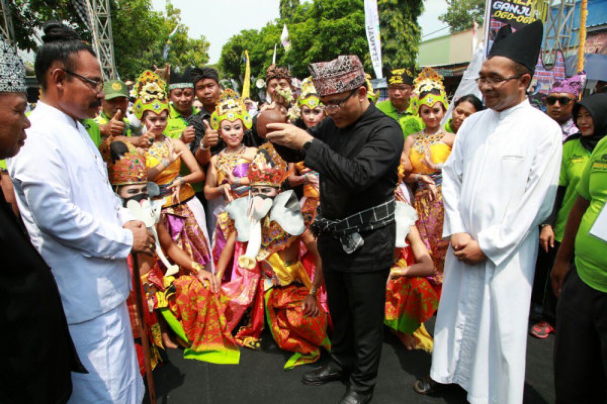 Festival Baleganjur Banyuwangi  Tampilkan  Kerukunan