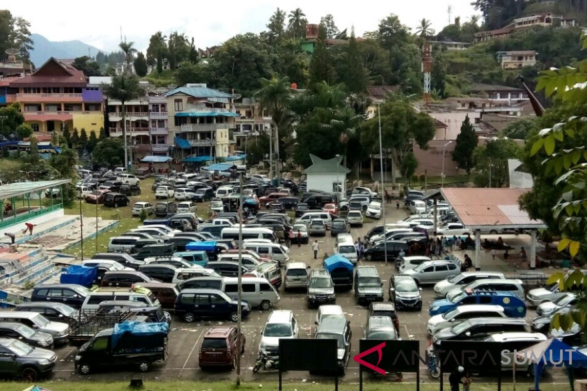 Kebersihan Parapat Danau Toba supaya dijaga