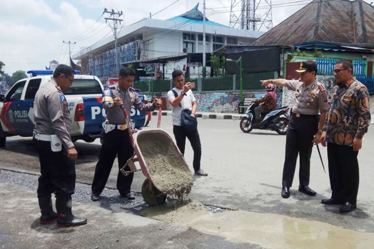 Penyelesaian pekerjaan galian PDAM terbengkalai, wali kota: selesaikan