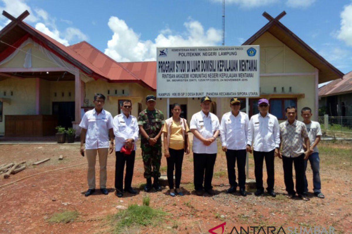 Wagub : akademi komunitas Mentawai mempersiapkan tenaga kerja profesional