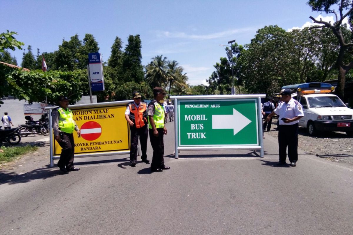 Pemkab tutup Jalan Daendels area proyek bandara