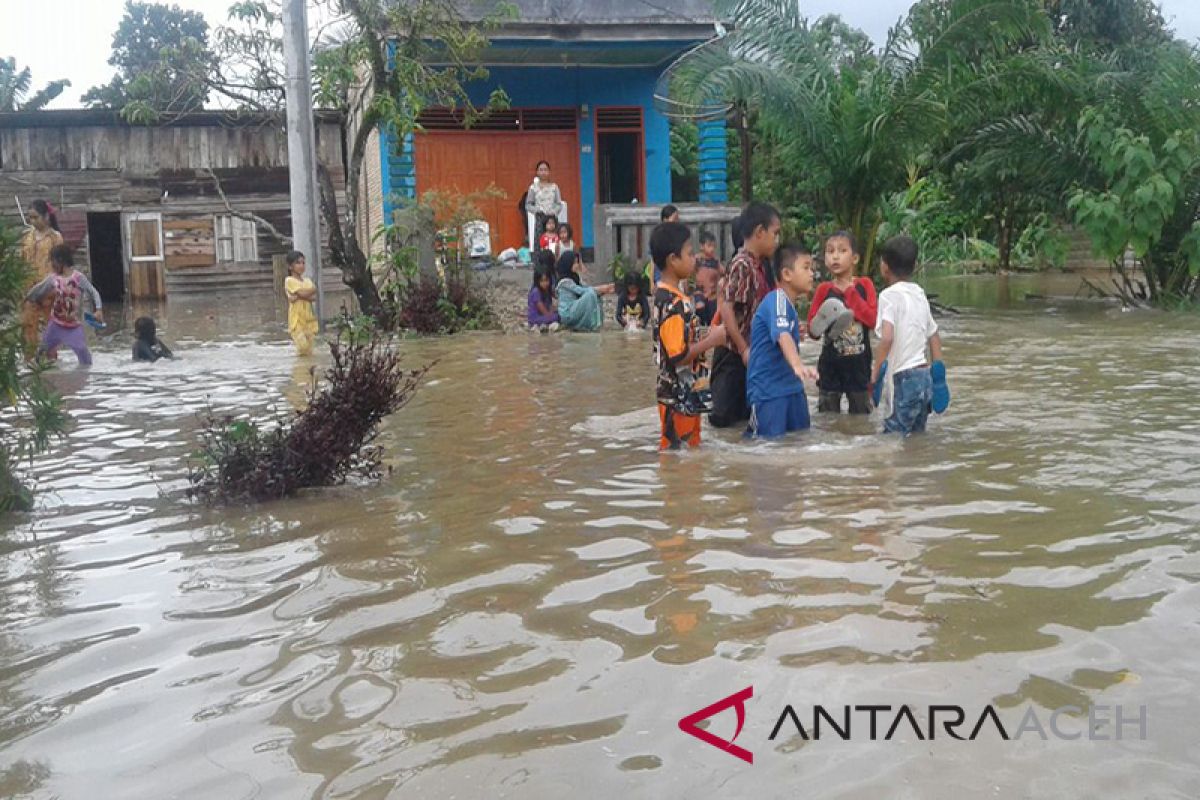 Banjir landa dua dusun di Aceh Tamiang