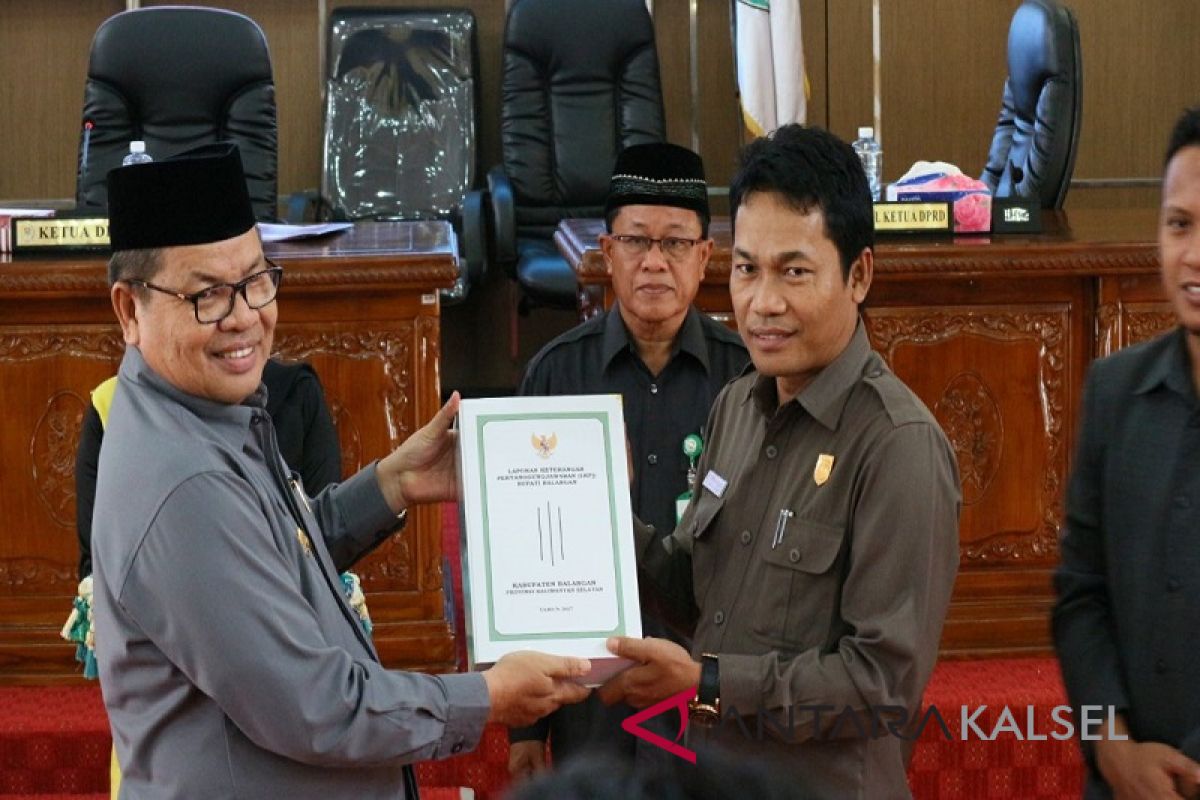 Bupati Balangan sampaikan LPJ APBD