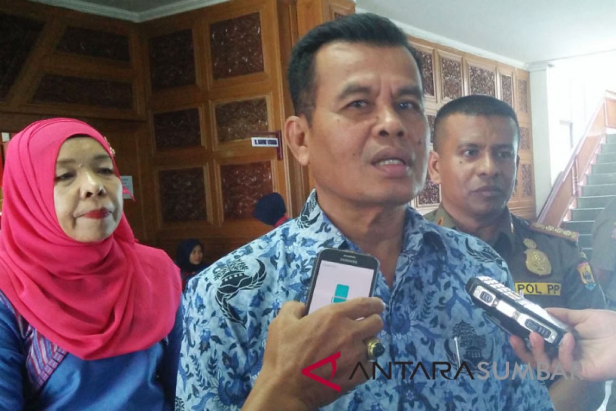 Wako Pariaman minta hentikan fitnah terkait pilkada di media sosial