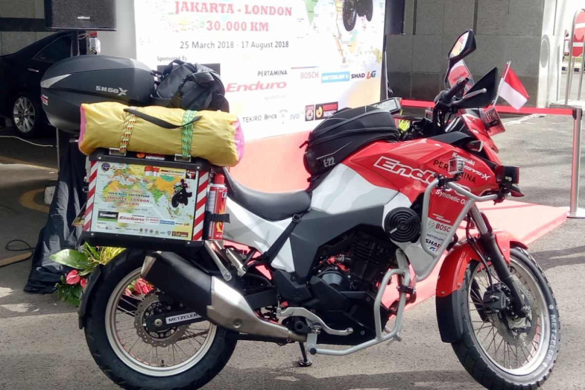 Tips touring sepeda motor lintas negara