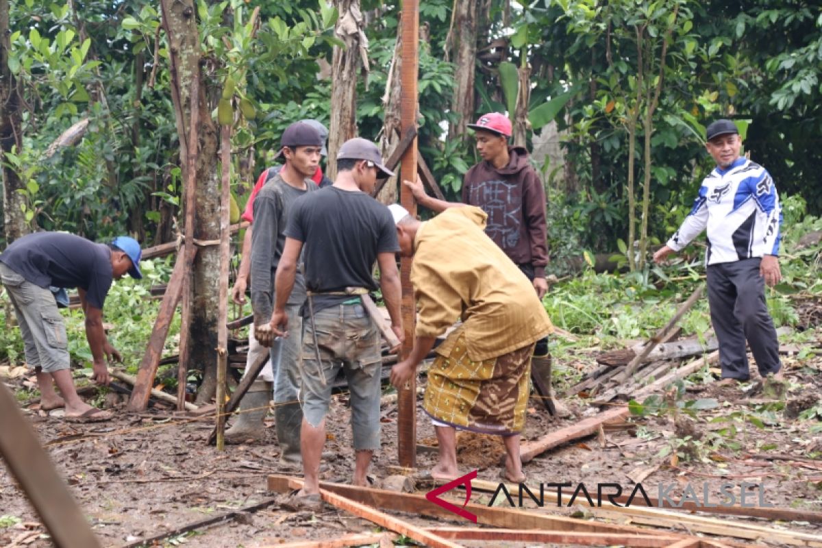 Baznas Tanah Laut Rehabilates a Masseur House