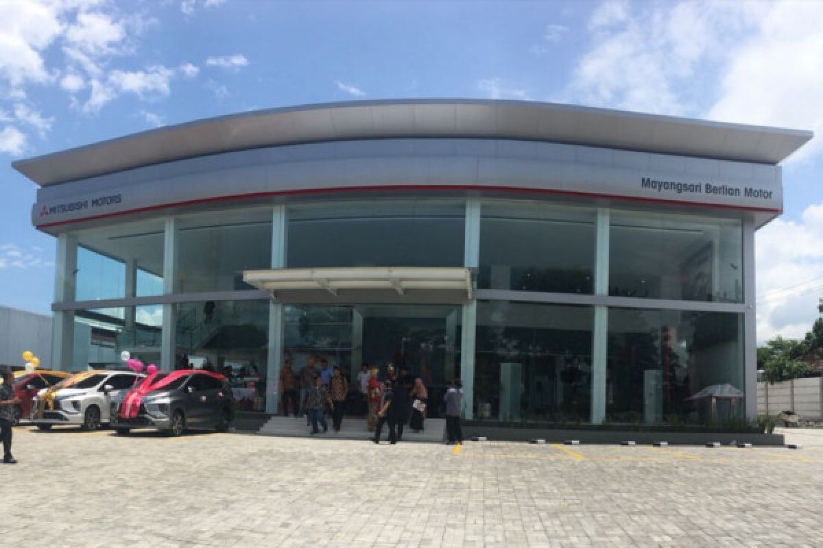 Mitsubishi buka diler kendaraan penumpang ke-112 di Banyuwangi