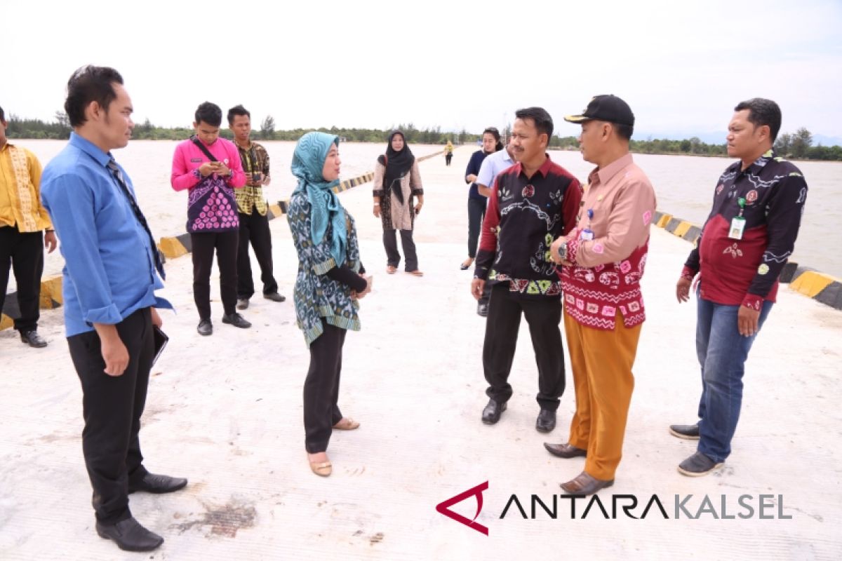 Bappenas Review National Strategic Project in Tanah Laut