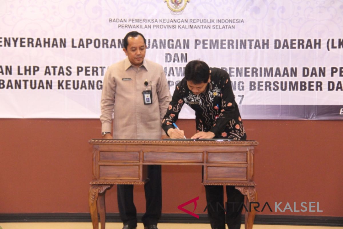 Pemkab Serahkan LHP Keuangan Daerah ke BPK-RI