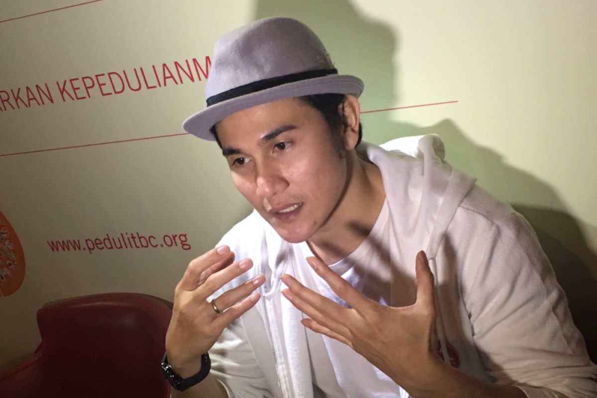 Vino G Bastian menangis saksikan film "Wiro Sableng"