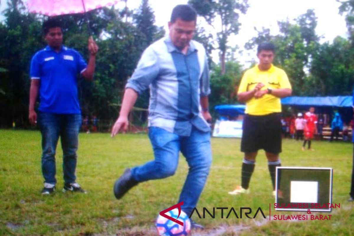 Anggota DPRD Gelar Sepakbola U-23