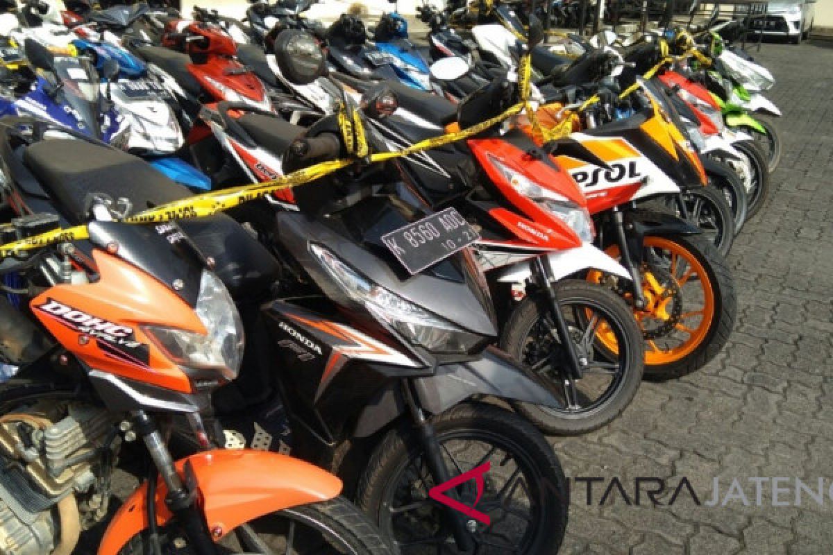 Belasan motor hasil curian dibuang ke Karimunjawa